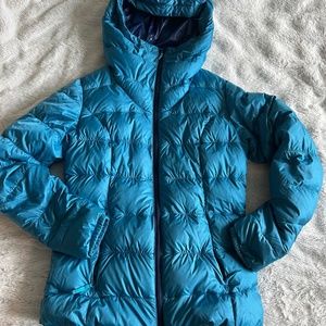 Classic Eddie Bauer Turquoise Down jacket size small